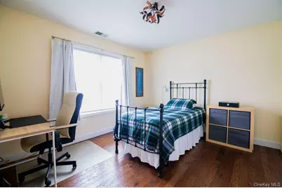 141 Friendship Court, White Plains, NY 10603 - Photo 32