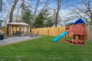 126 Wauwepex Trail, Ridge, NY 11961 - Photo 26