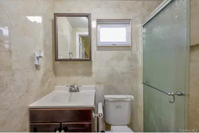 1662 Greenway Boulevard, Valley Stream, NY 11580 - Photo 12