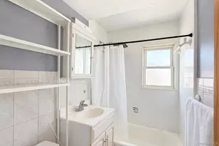 63-07 138th St, Flushing, NY 11367 - Photo 10