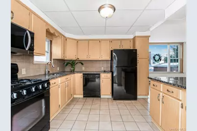 120 Seminary Avenue, Yonkers, NY 10704 - Photo 8