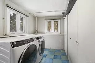 201 Dorchester Rd, Scarsdale, NY 10583 - Photo 22