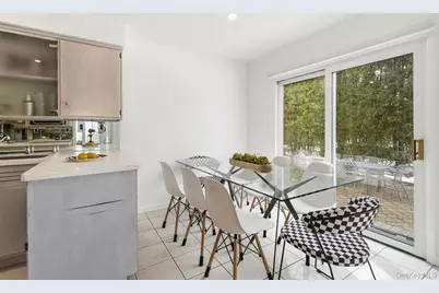 201 Dorchester Road, Scarsdale, NY 10583 - Photo 12