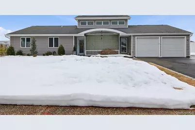 21 Shore Drive W, Copiague, NY 11726 - Photo 1