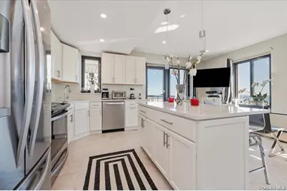 100 W Broadway #4F, Long Beach, NY 11561 - Photo 8