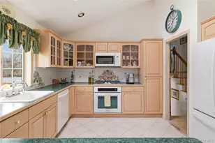 138 Washington St, Farmingdale, NY 11735 - Photo 10