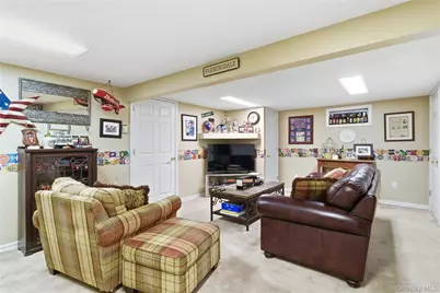 138 Washington Street, Farmingdale, NY 11735 - Photo 24