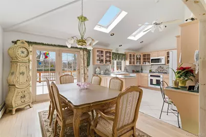 138 Washington Street, Farmingdale, NY 11735 - Photo 8