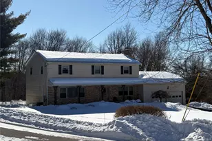 20 Hillview Dr, Poughkeepsie, NY 12603 - Photo 4