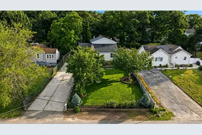 11 Jefferson Avenue, Wyandanch, NY 11798 - Photo 24