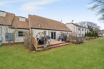 617 Lake Court #617, Middle Island, NY 11953 - Photo 18