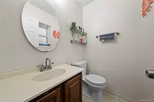 617 Lake Ct, Middle Island, NY 11953 - Photo 16