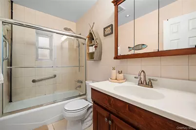 617 Lake Court #617, Middle Island, NY 11953 - Photo 14