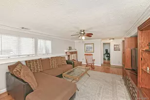 44 Corsa St, Dix Hills, NY 11746 - Photo 28
