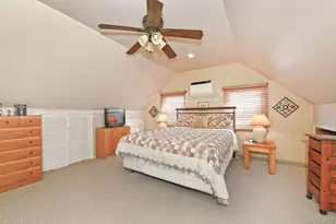 232 Old Farm Rd, Levittown, NY 11756 - Photo 16