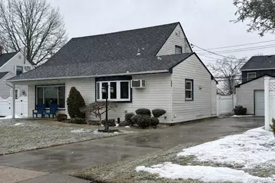 232 Old Farm Road, Levittown, NY 11756 - Photo 2