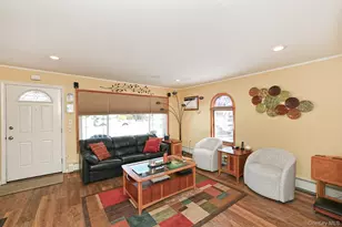 232 Old Farm Rd, Levittown, NY 11756 - Photo 10