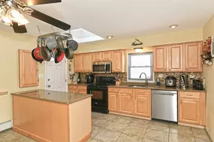 232 Old Farm Rd, Levittown, NY 11756 - Photo 6