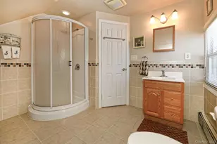 232 Old Farm Rd, Levittown, NY 11756 - Photo 20