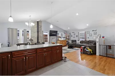 23 Hazelwood Road N, Wurtsboro, NY 12790 - Photo 6