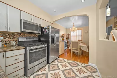 77-06 Kneeland Avenue, Elmhurst, NY 11373 - Photo 6