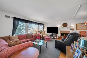 18 Hillcrest St, Huntington, NY 11743 - Photo 8