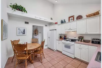 18 Hillcrest Street, Huntington, NY 11743 - Photo 6