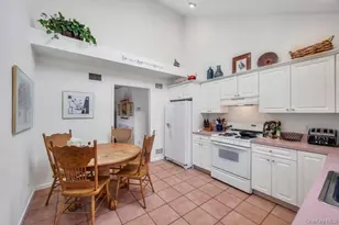 18 Hillcrest St, Huntington, NY 11743 - Photo 6