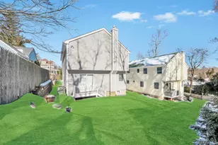 18 Hillcrest St, Huntington, NY 11743 - Photo 22