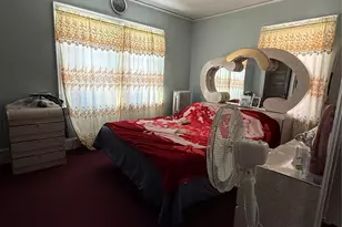 90-21 189th St, Hollis, NY 11423 - Photo 16