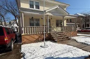 90-21 189th St, Hollis, NY 11423 - Photo 6
