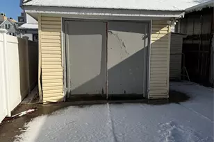 90-21 189th St, Hollis, NY 11423 - Photo 4