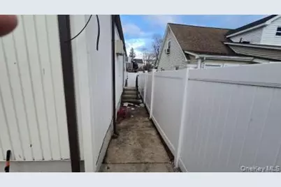 32 Butler Boulevard, Elmont, NY 11003 - Photo 6