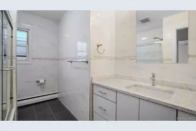 22 Marshall Lane, Westbury, NY 11590 - Photo 24