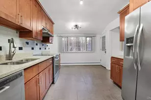 22 Marshall Ln, Westbury, NY 11590 - Photo 12