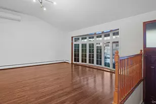 22 Marshall Ln, Westbury, NY 11590 - Photo 8