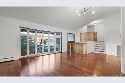 22 Marshall Lane, Westbury, NY 11590 - Photo 6