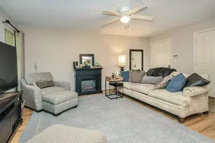 3 Ale Ct, Centerport, NY 11721 - Photo 2