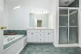 3 Ale Ct, Centerport, NY 11721 - Photo 18