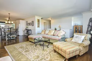 4 Ale Ct, Centerport, NY 11721 - Photo 12