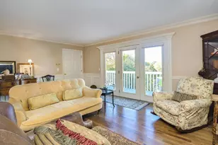 4 Ale Ct, Centerport, NY 11721 - Photo 2