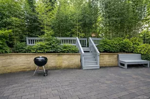 45-44 Browvale Ln, Little Neck, NY 11362 - Photo 20