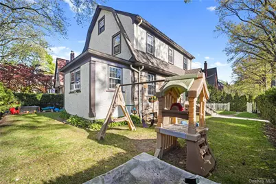 74 Central Parkway, Mount Vernon, NY 10552 - Photo 6