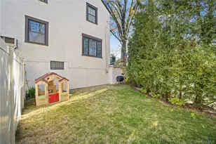 74 Central Pkwy, Mount Vernon, NY 10552 - Photo 8