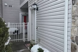 41 Greentree Ct, Shirley, NY 11967 - Photo 2