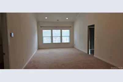 41 Greentree Court, Shirley, NY 11967 - Photo 10