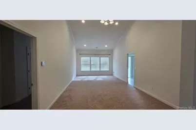 41 Greentree Court, Shirley, NY 11967 - Photo 8