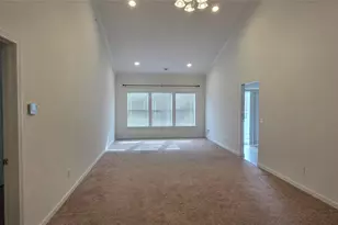 41 Greentree Ct, Shirley, NY 11967 - Photo 8