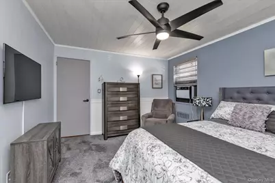 21-41 Utopia Parkway #LOWER, Whitestone, NY 11357 - Photo 10