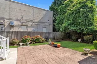 14 Endview Ave, Lynbrook, NY 11563 - Photo 16